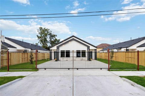 Photo of 7803 Sandra Street #A/B, Houston, TX 77016 (MLS # 76380549)