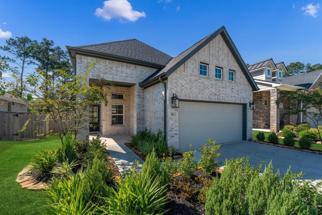 Photo of 183 Lukewood Circle, Conroe, TX 77318 (MLS # 46440626)