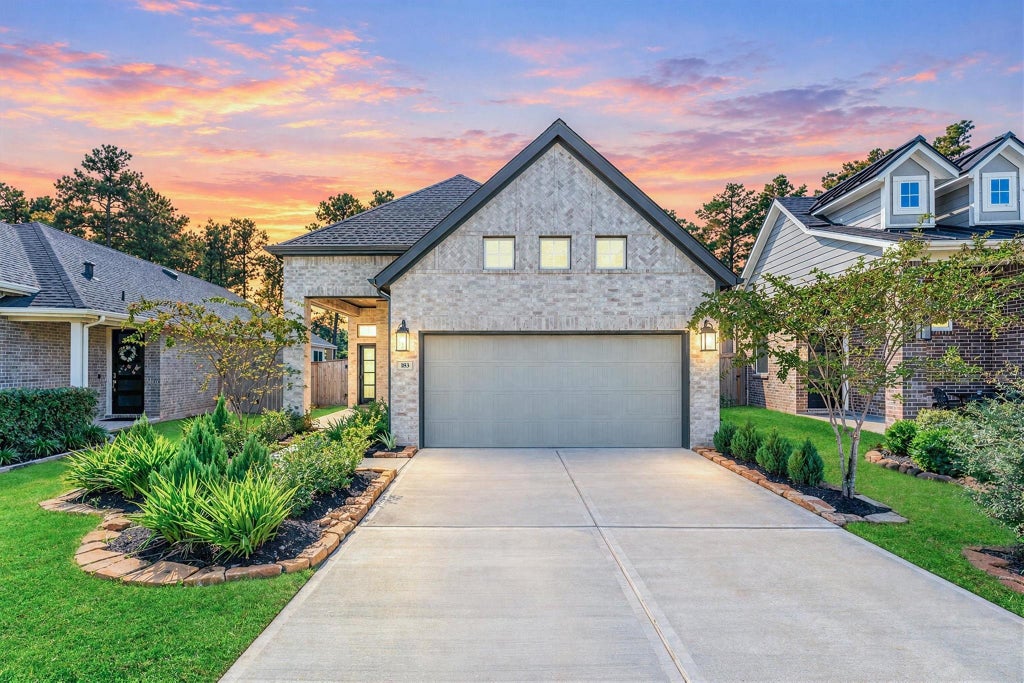 Photo of 183 Lukewood Circle, Conroe, TX 77318 (MLS # 46440626)