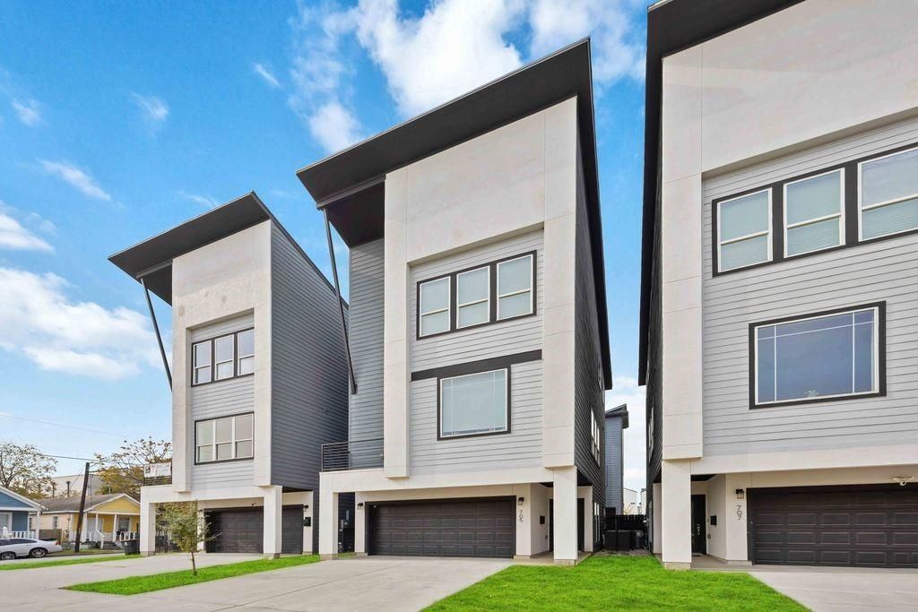 Photo of 705 Gregg Street, Houston, TX 77020 (MLS # 49802472)