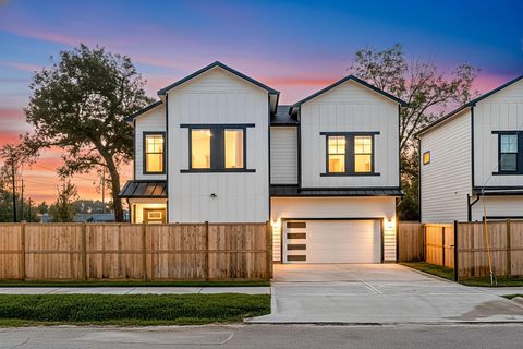 Photo of 2720 Spence Rd St, Houston, TX 77093 (MLS # 83201872)