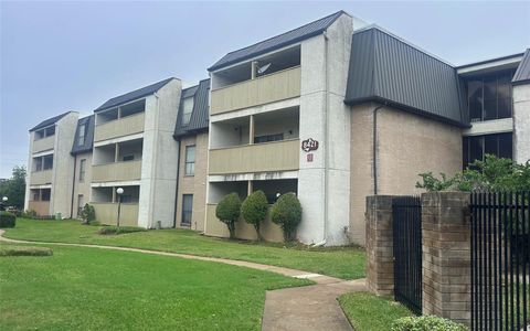 Photo of 8421 Hearth Drive #1, Houston, TX 77054 (MLS # 50725742)