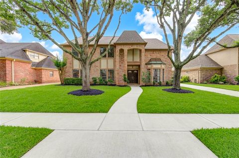 Photo of 1022 Goldfinch Avenue, Sugar Land, TX 77478 (MLS # 3063440)