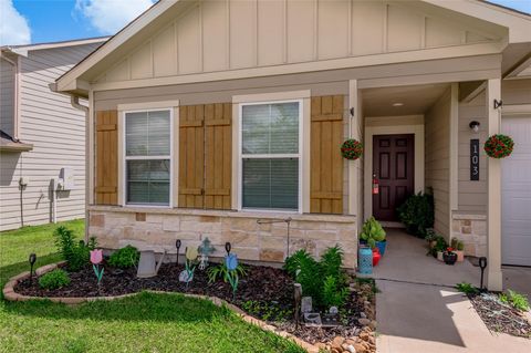 Photo of 103 Bering Drive, Huntsville, TX 77320 (MLS # 74727527)