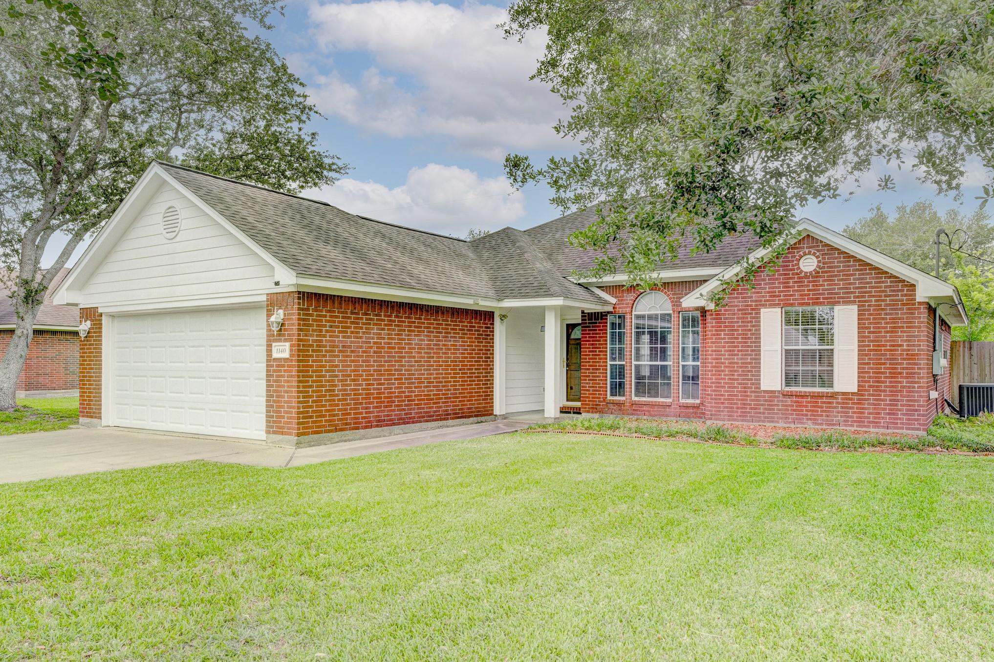 1140 Thomas Drive
