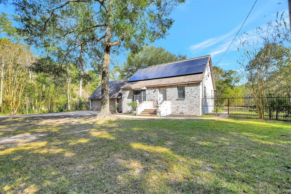 Photo of 101 Bonnie Creek Drive, Coldspring, TX 77331 (MLS # 26354245)