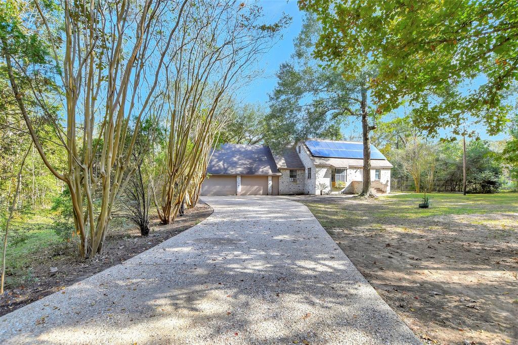 Photo of 101 Bonnie Creek Drive, Coldspring, TX 77331 (MLS # 26354245)