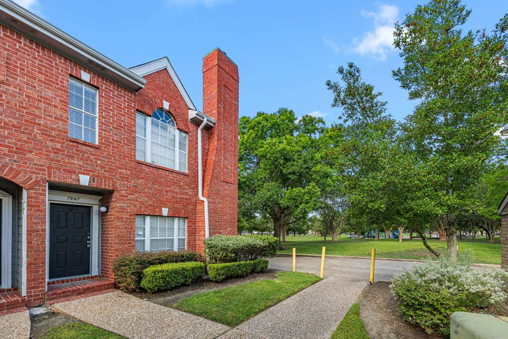 Photo of 7947 Knight Road #23, Houston, TX 77054 (MLS # 80301703)