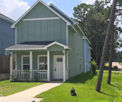 Photo of 16991 W Dounreay, Montgomery, TX 77316 (MLS # 12742840)