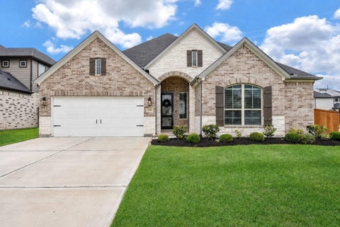 Homes For Sale - 3426 Majestic Pine Lane<br/> Rosenberg, TX 77471