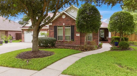Photo of 3915 Kinnerton Street, Pearland, TX 77584 (MLS # 73259721)