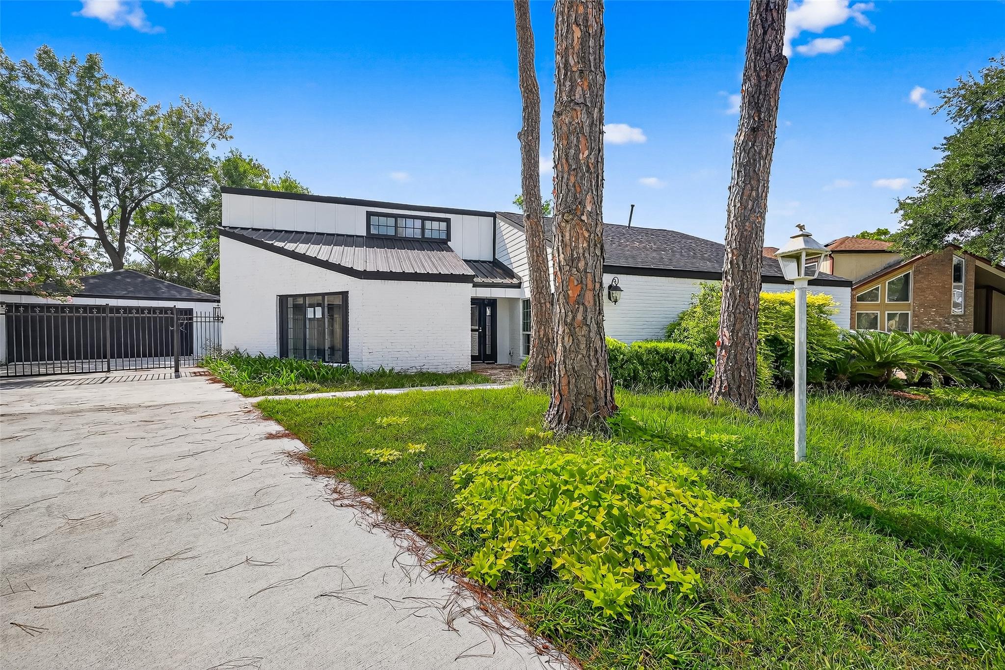 2335 Canyon Meadows Drive