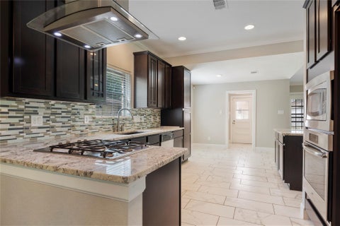 Tiny photo for 4023 Bayou Grove Drive, Seabrook, TX 77586 (MLS # 63039739)