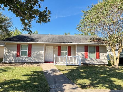 Photo of 3422 Angel Lane, Houston, TX 77045 (MLS # 17163650)