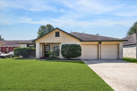 Photo of 16911 Summer Dawn Place, Houston, TX 77095 (MLS # 76058355)