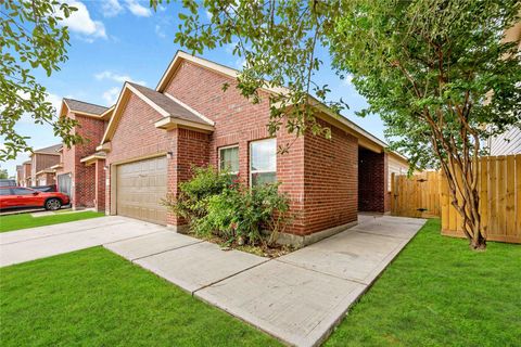 Tiny photo for 14914 Darbydale Drive, Houston, TX 77090 (MLS # 16925882)