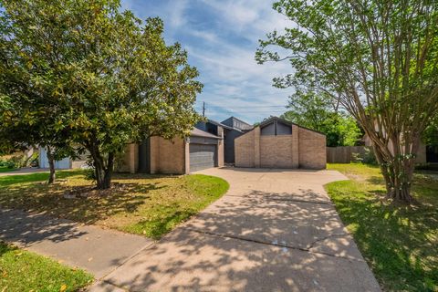 8810 Enchanted Forest Drive Houston TX 77088