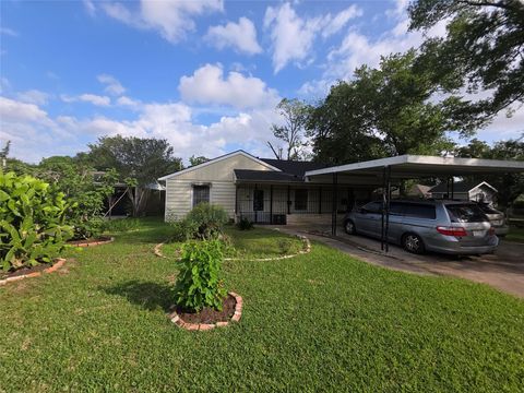 Photo of 8524 Concord Street, Houston, TX 77017 (MLS # 60185457)