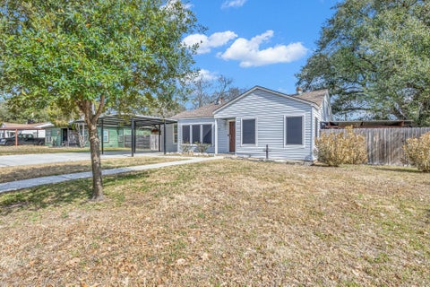 Homes For Sale - 1517 Oakview Street<br/> Bryan, TX 77802