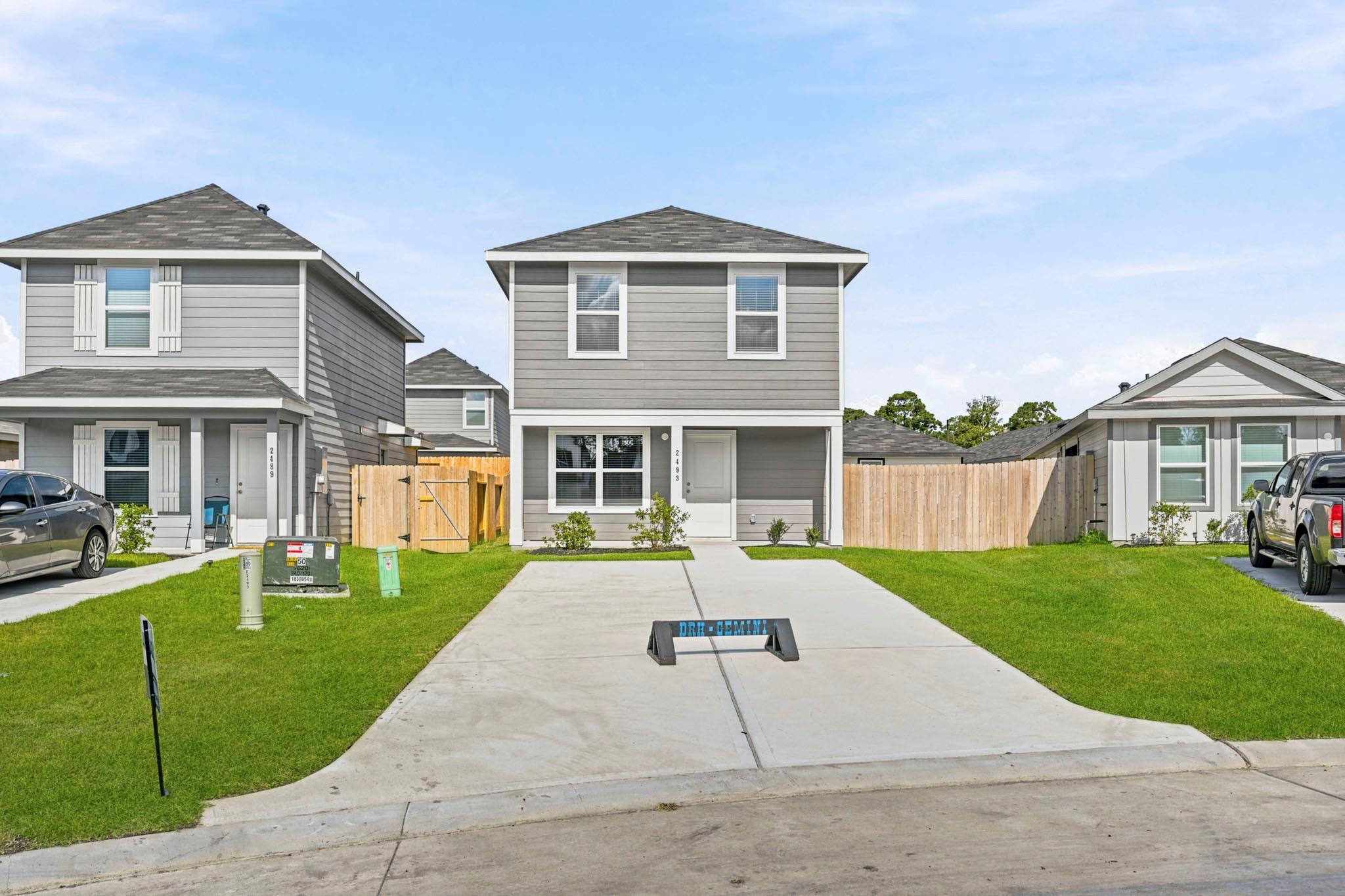 2493 Twin Court