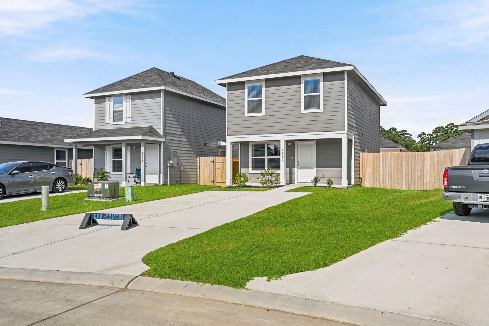 2493 Twin Court