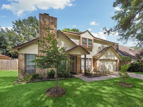 Photo of 12406 Sarti Street, Houston, TX 77066 (MLS # 48051874)
