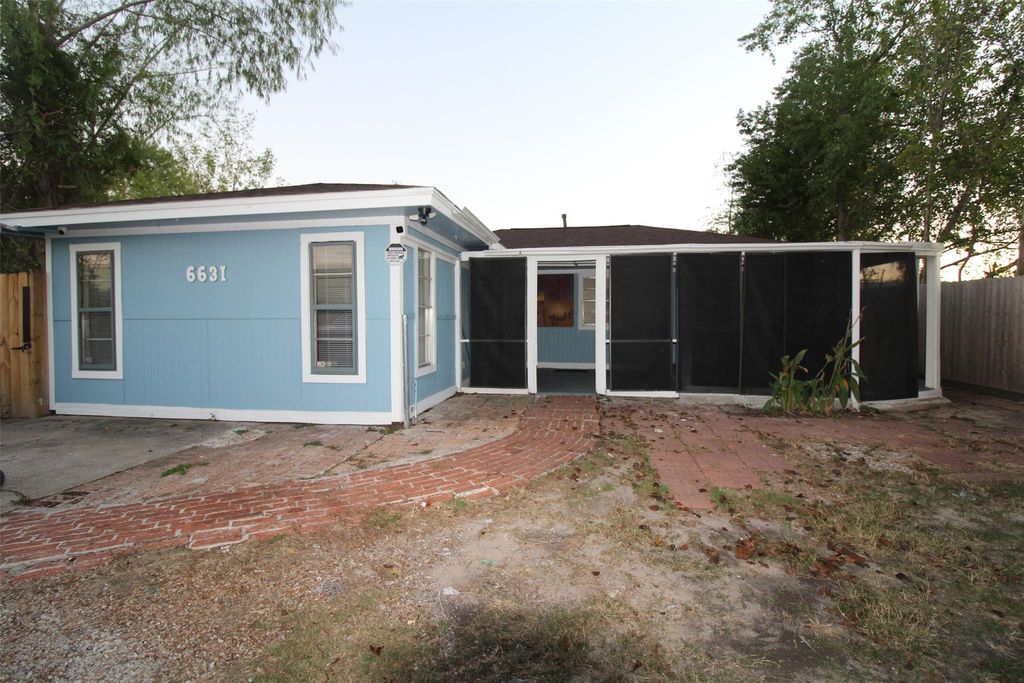 Photo of 6631 Castlebay Drive, Houston, TX 77092 (MLS # 50945112)