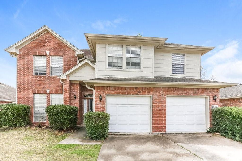 Photo of 19402 Pinewood Bluff Lane, Humble, TX 77346 (MLS # 73398493)