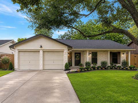 Photo of 807 Kirkwood Drive, Stafford, TX 77477 (MLS # 21877657)