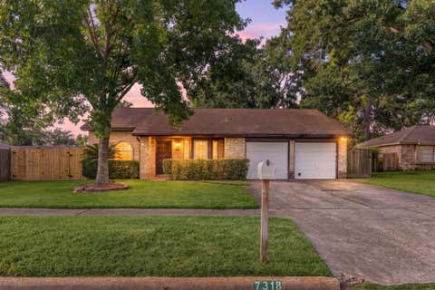 Photo of 7318 Foxhurst Lane, Humble, TX 77338 (MLS # 65842675)