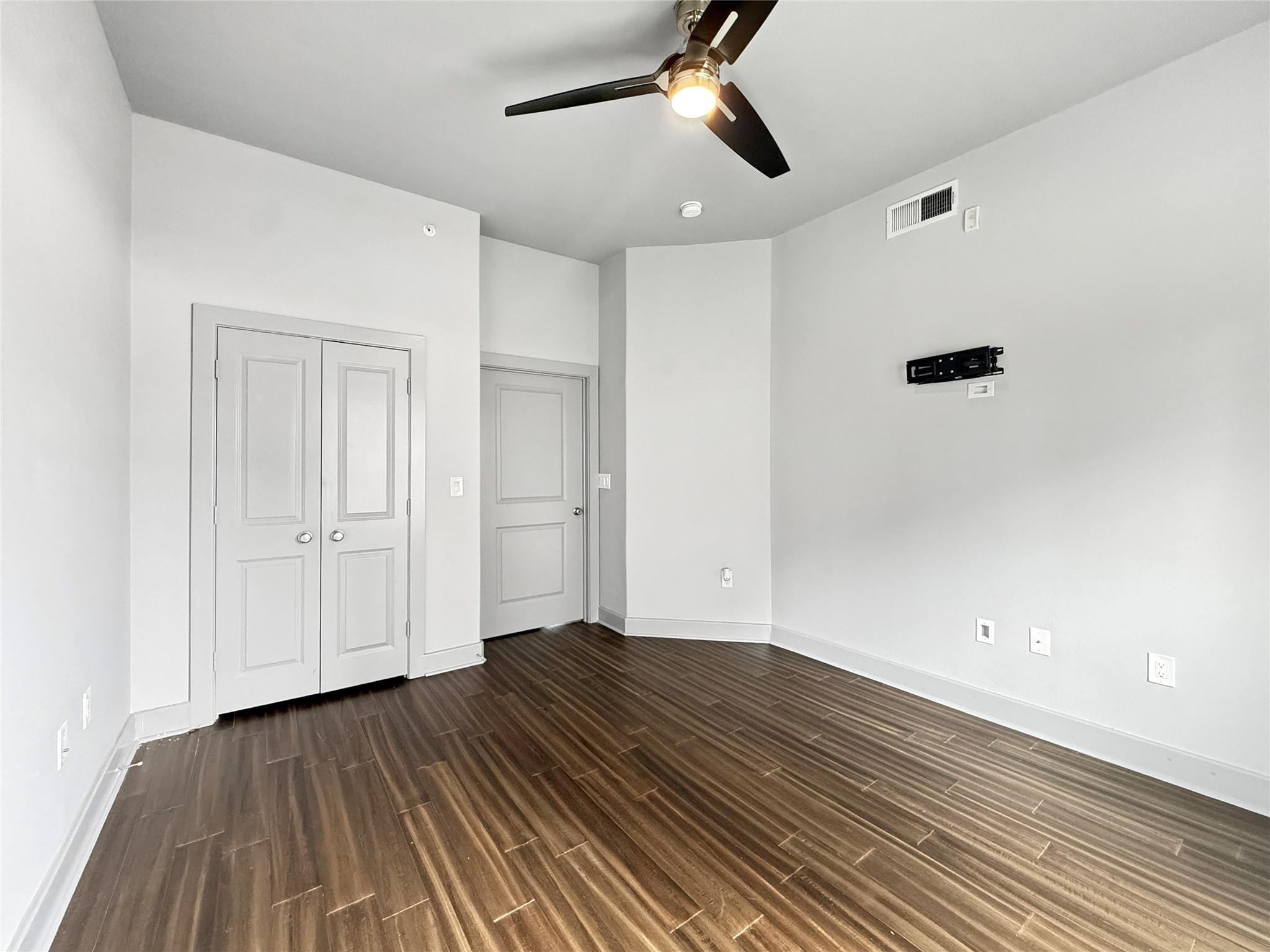 1901 Post Oak Boulevard 4103