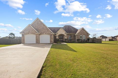 Photo of 621 Pioneer Dr, Bridge City, TX 77611 (MLS # 91972622)