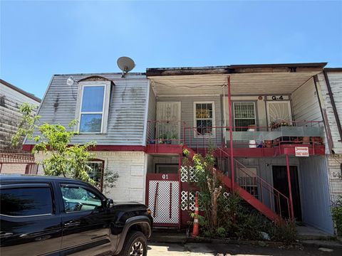 Condo For Sale - 8282 Park Place Boulevard #G2<br/> Harris County, Houston, TX 77017