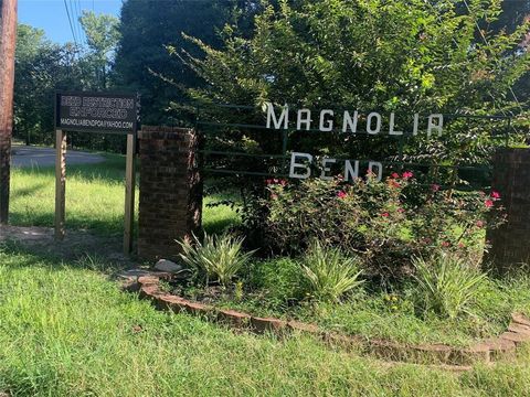 Photo of 0 Willow Dr, Conroe, TX 77302 (MLS # 23621076)