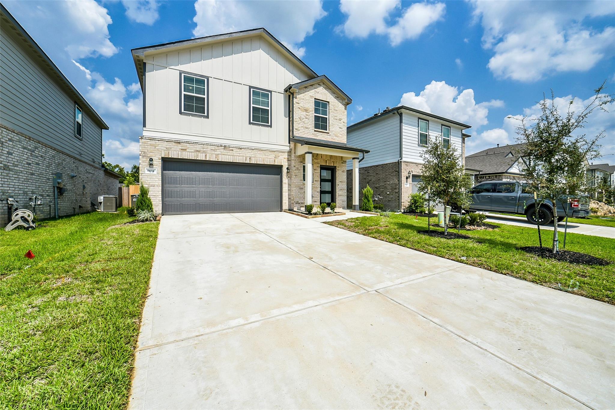 8634 Blueberry Ash Street