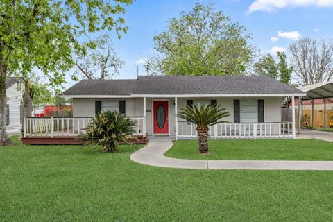 Photo of 1921 Foote Street, Wharton, TX 77488 (MLS # 8136154)