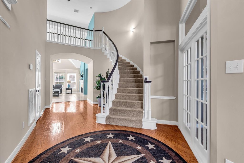 Photo of 2107 Fern Creek Trail, Houston, TX 77345 (MLS # 71319102)