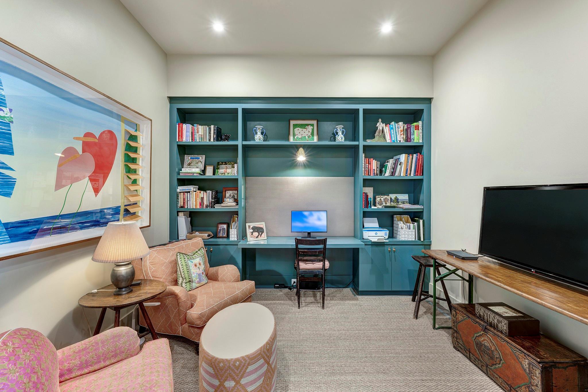 2325 Welch Street 705