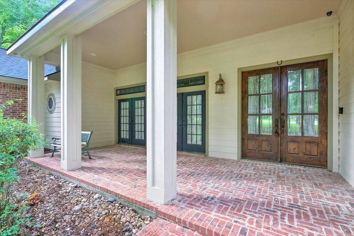 28822 Village Bend