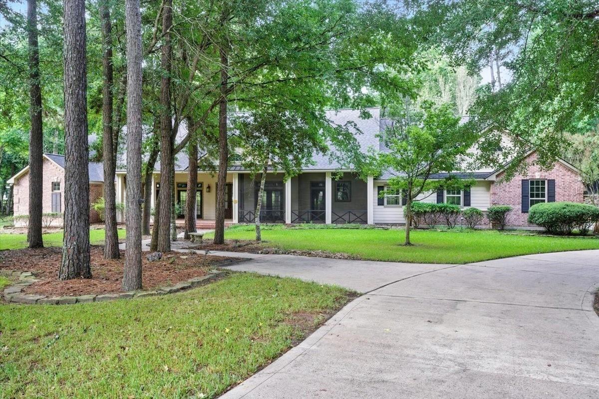 28822 Village Bend