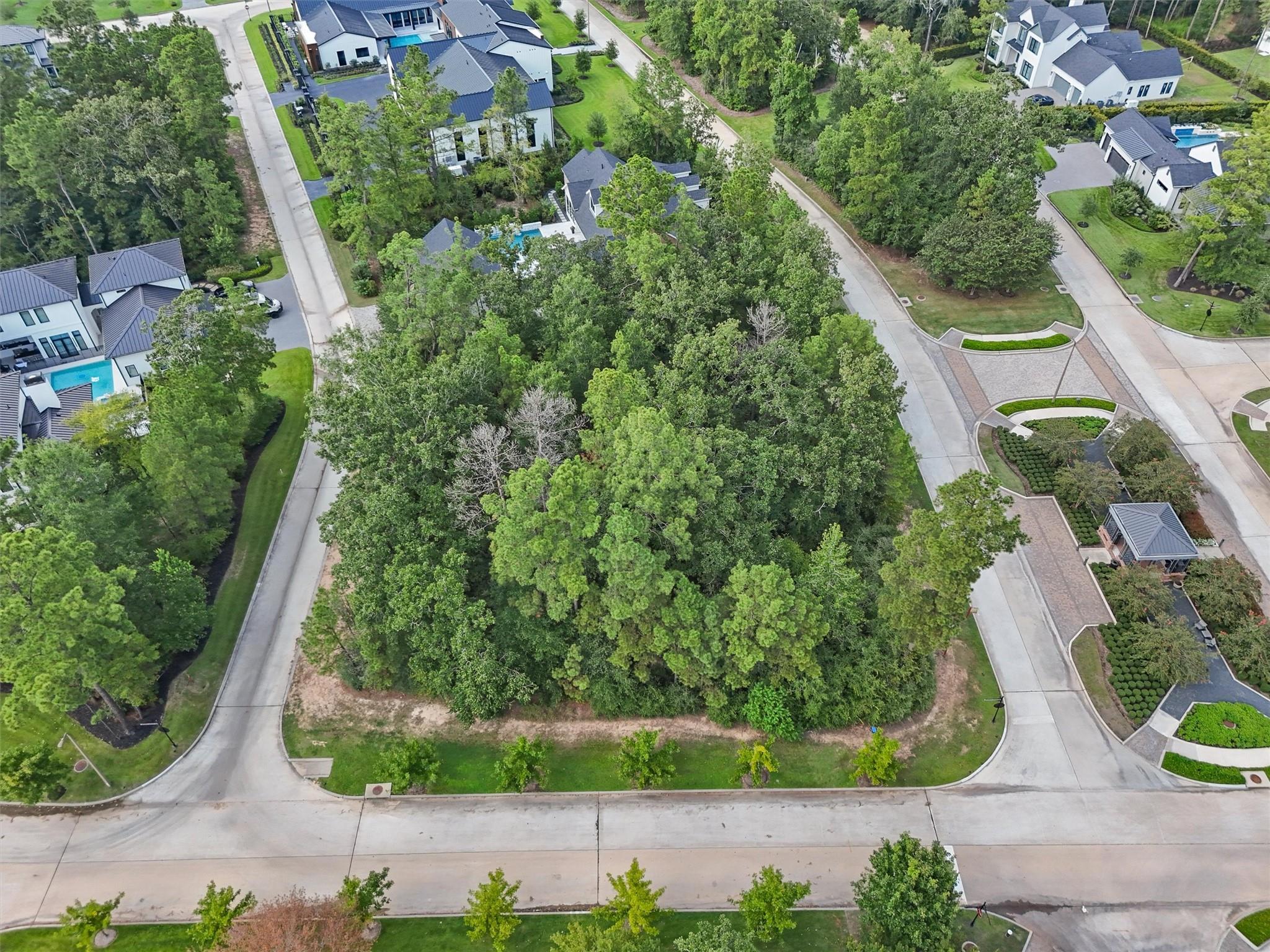 305 Paradise Isle Blvd
