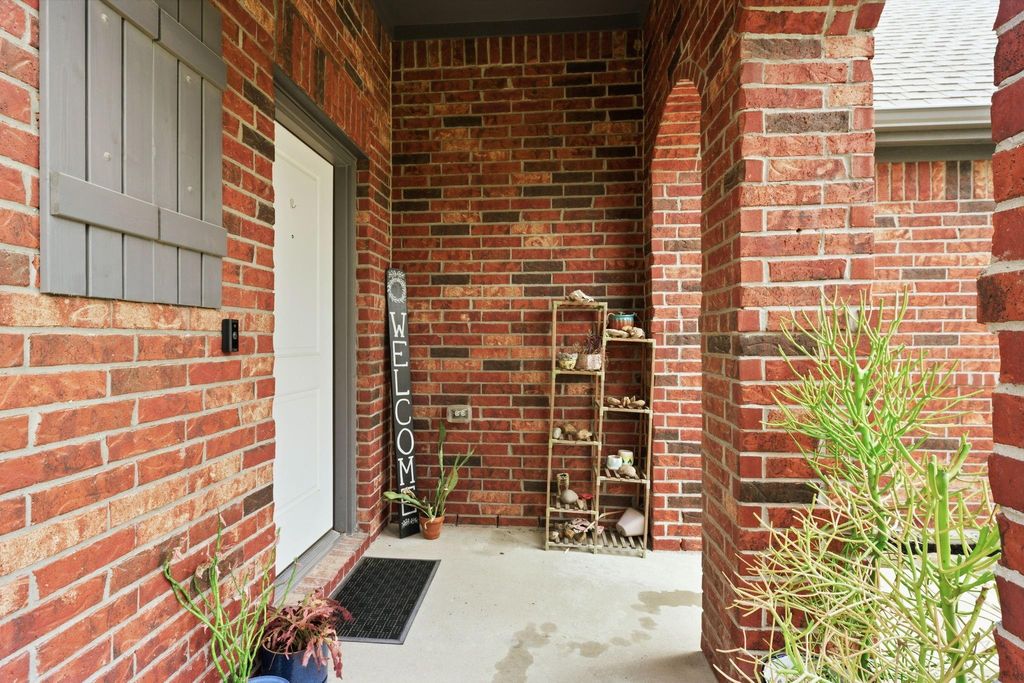 Photo of 313 Violet Crown Lane, New Caney, TX 77357 (MLS # 85974778)