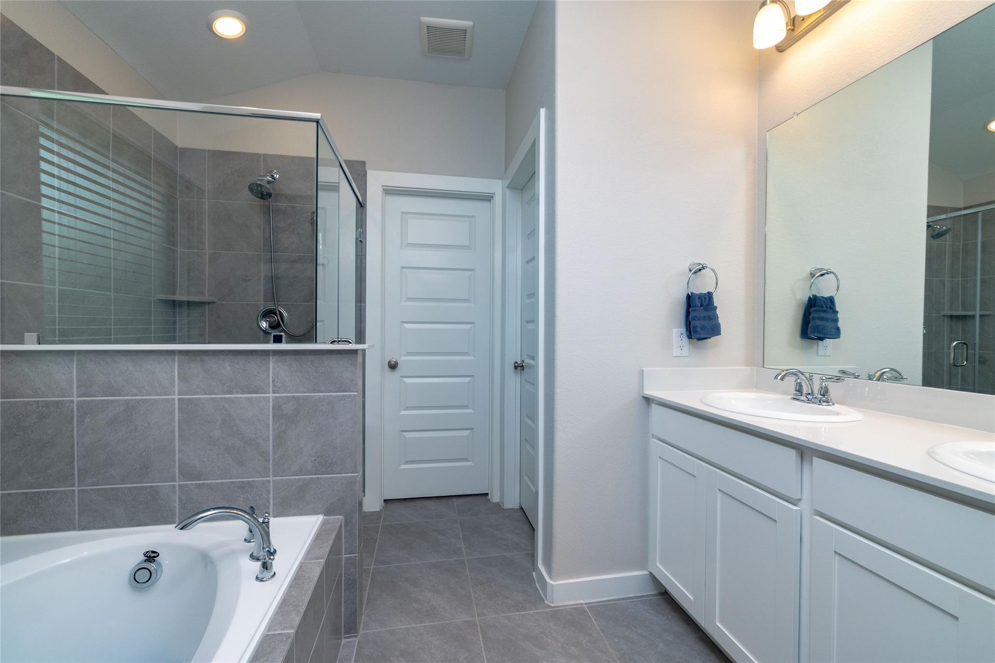 4910 Bottlebrush Drive
