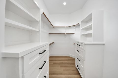 Tiny photo for 1913 West Street St, Houston, TX 77026 (MLS # 84367439)