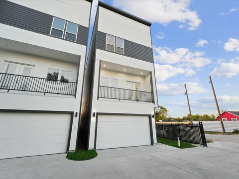 Tiny photo for 6635 Katarani Drive Dr, Houston, TX 77091 (MLS # 15884230)