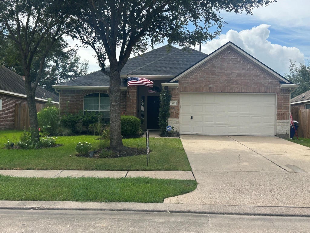 Photo of 435 Sandstone Creek Lane, Dickinson, TX 77539 (MLS # 42101289)