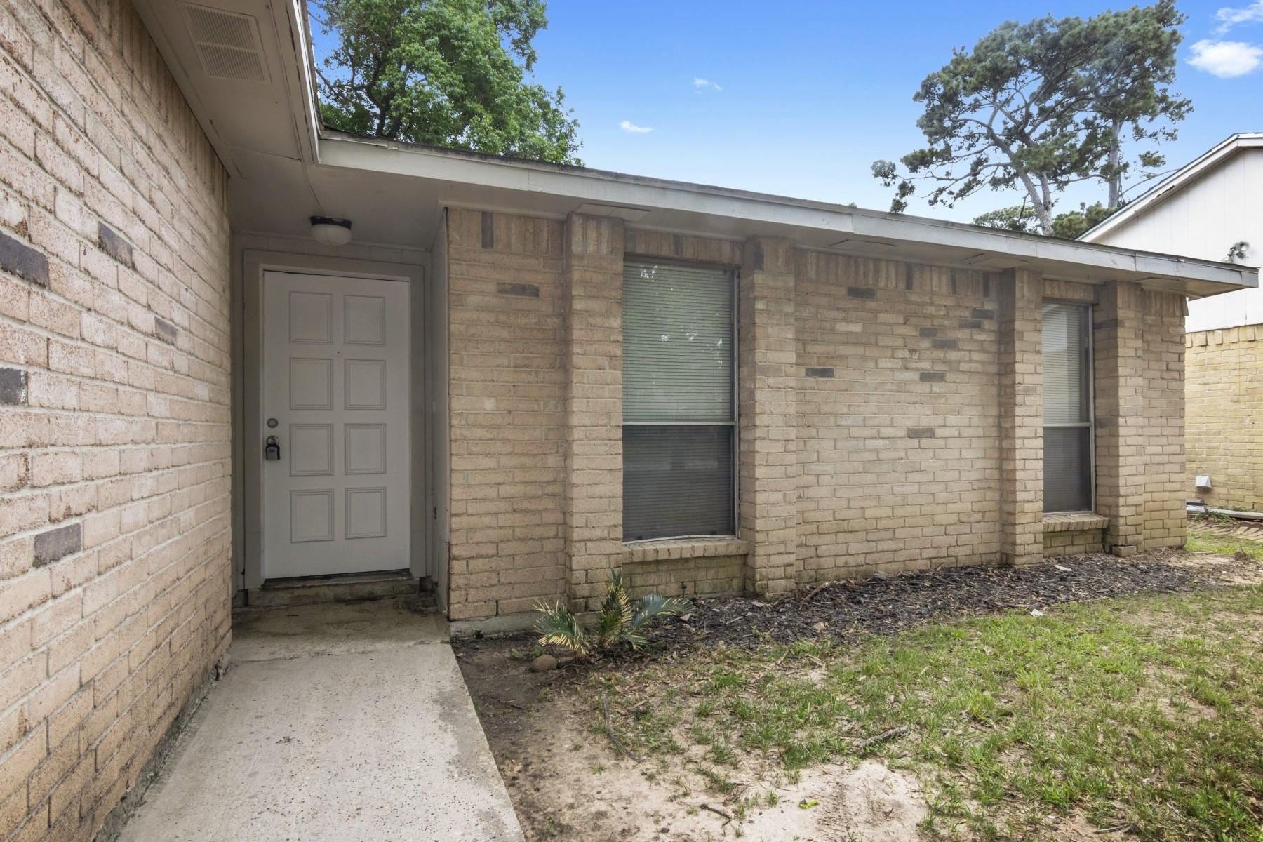4550 Chestergate Drive