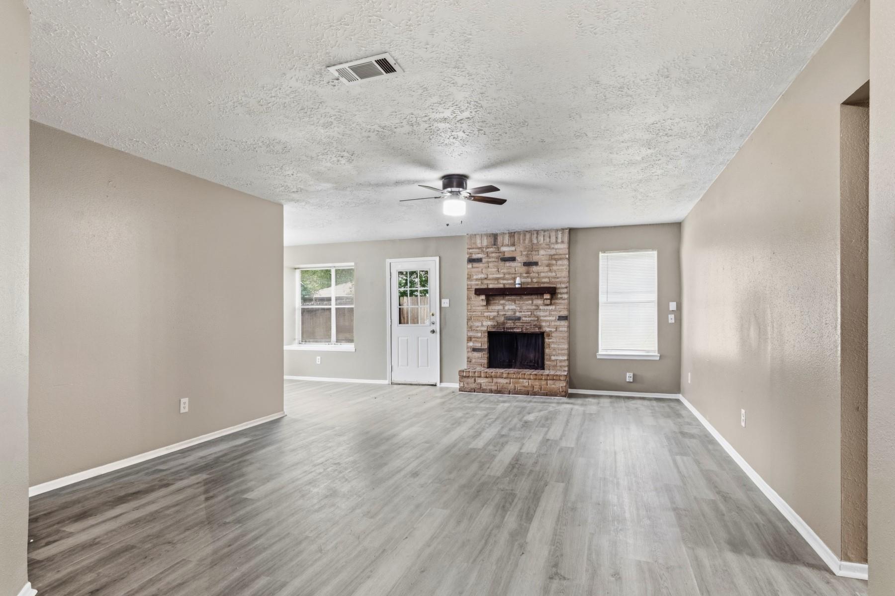 4550 Chestergate Drive