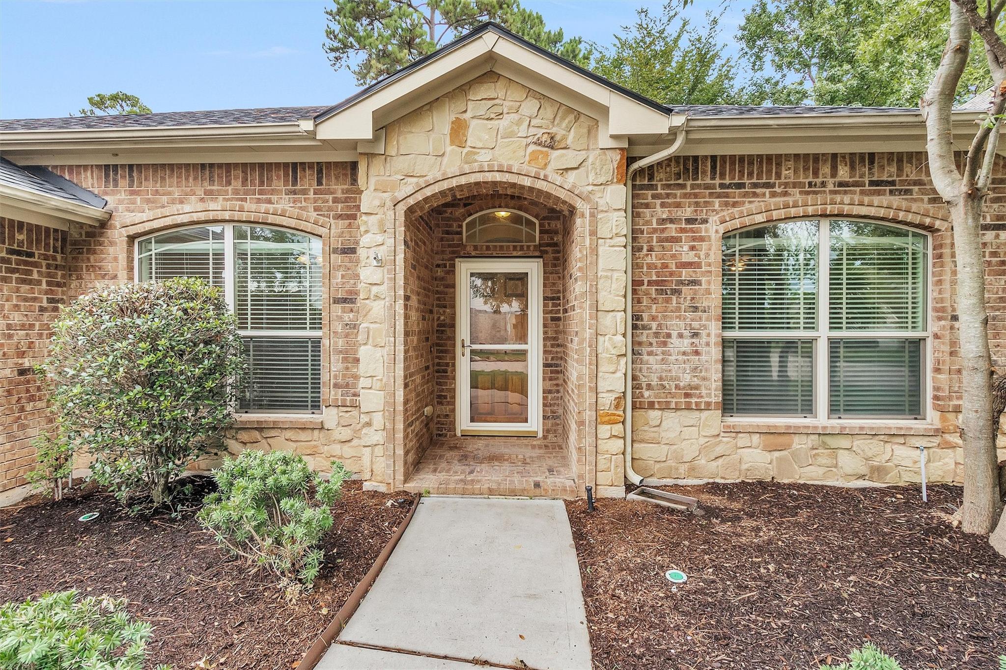 12822 Lake Shore Drive