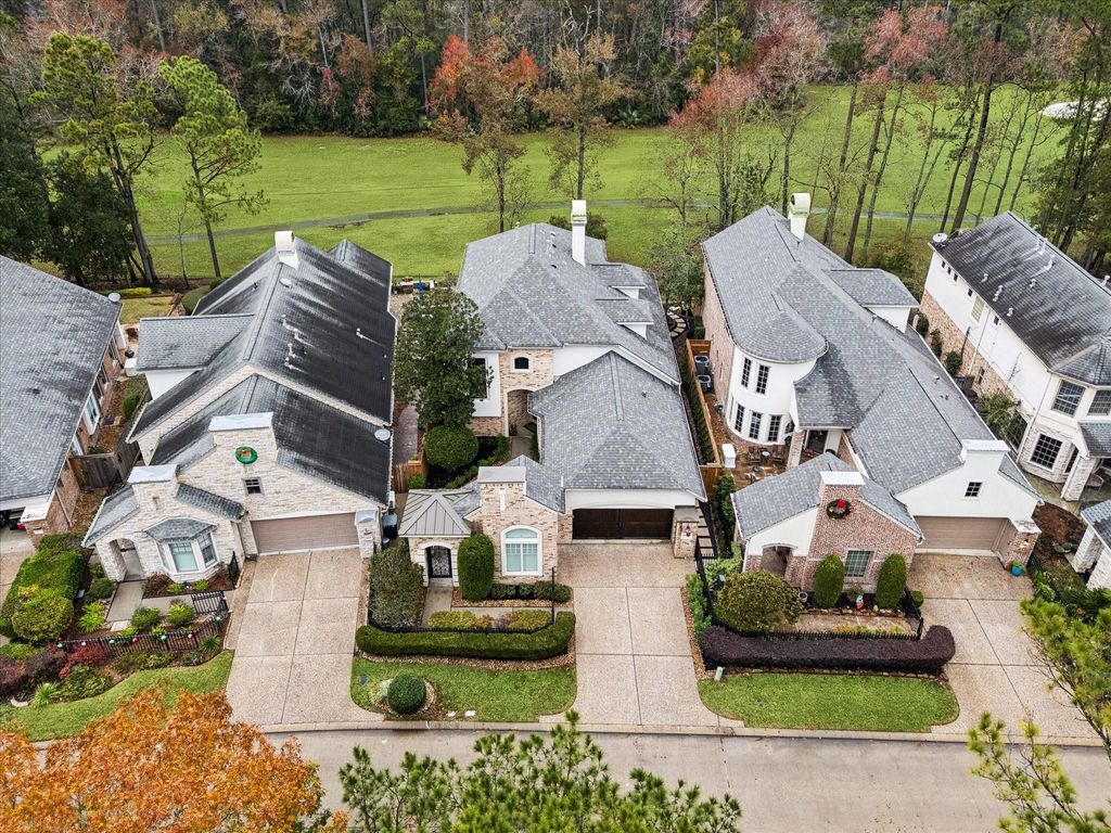 Photo of 2831 N Cotswold Manor Drive, Houston, TX 77339 (MLS # 58188321)